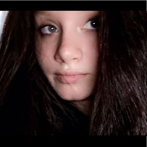 Meet your Posher, Hailey